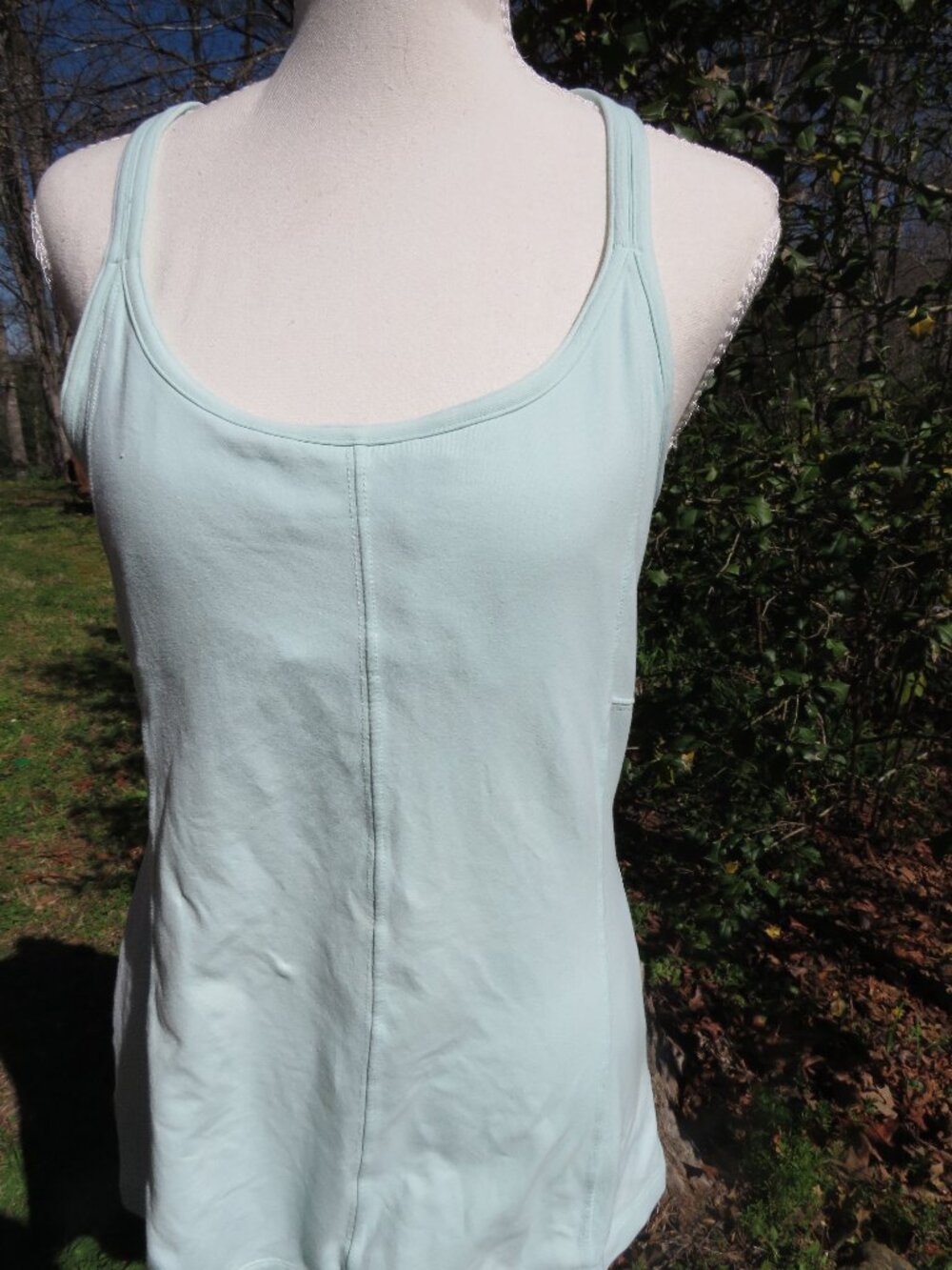Athleta Strappy Crossback Performance Tank Top in Aqua Blue – Size L | Minimalis